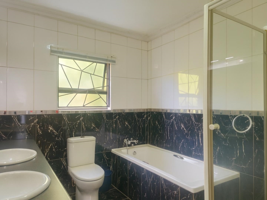 3 Bedroom Property for Sale in Ladybrand Free State